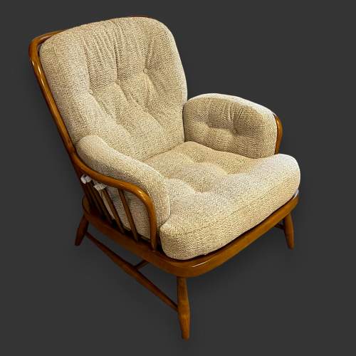 Ercol Golden Dawn Jubilee Settee and Chair image-2