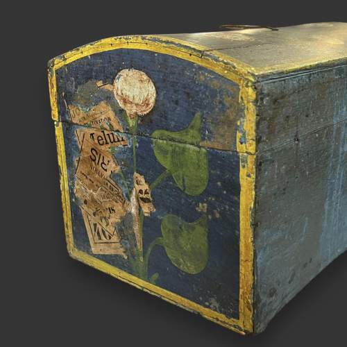 Early 19th Century Scandinavian Painted Box image-5