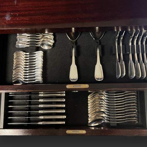 Extensive Mahogany Cased Canteen of Cutlery image-3