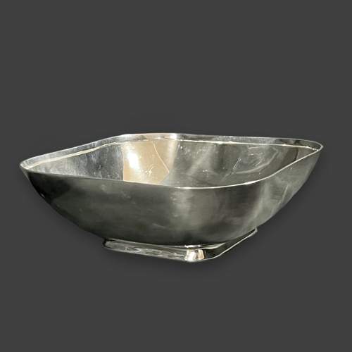 Early 20th Century Square Silver Bowl image-1