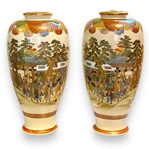 Pair of Meiji Period Satsuma Vases image-3