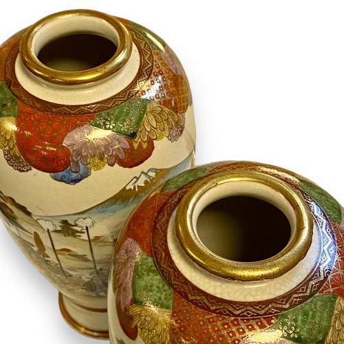 Pair of Meiji Period Satsuma Vases image-5