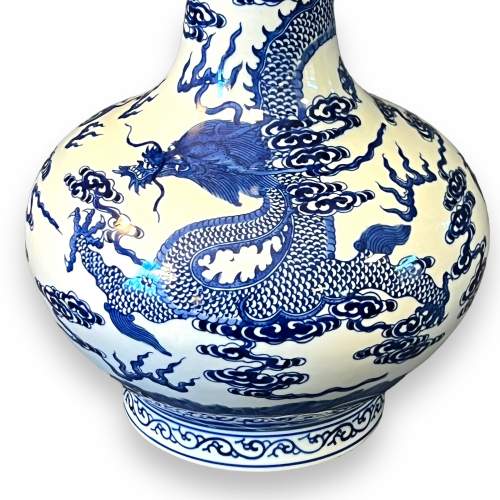 Chinese Export Hand Painted Porcelain Bottle image-3