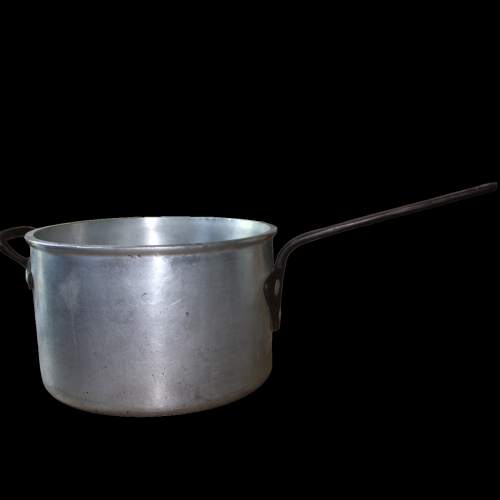 Kitchenalia: Vintage Catering Equipment. Large Aluminium Saucepan image-2