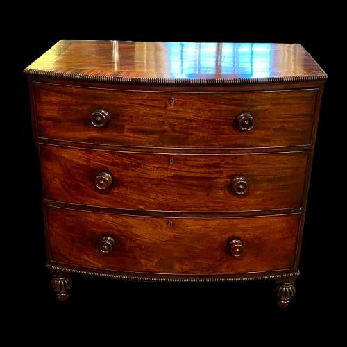 Early Victorian Mahogany Chest of Drawers image-2