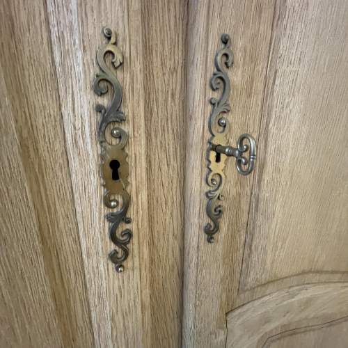Vintage French Rustic Oak 2 Door Armoire Breakdown Wardrobe image-5