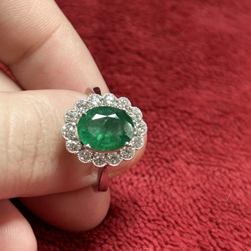 18ct White Gold Oval Emerald and Diamond Cluster Ring image-3
