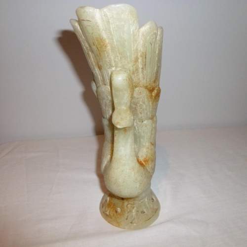 An Unusual Chinese Archiac  carved Jade  stylised Bird image-3