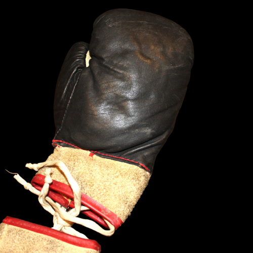 Mid-20th Century Childs Boxing Gloves in Black Kid Leather image-3