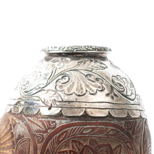 An Early 20th Century Carved Gourd Drinking Cup image-4
