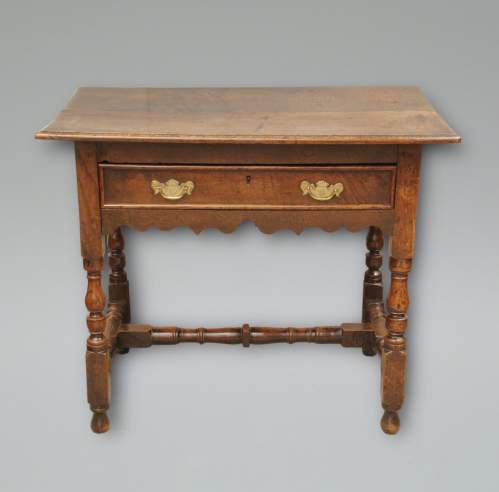 Late 17th Century Oak Side Table image-2