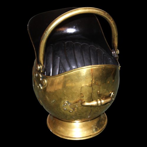 Good Quality Brass Helmet Coal Scuttle image-4