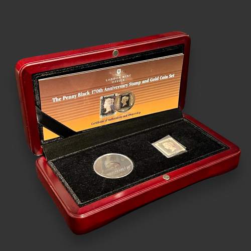 London Mint Presentation 24ct Gold Coin and Penny Black image-1