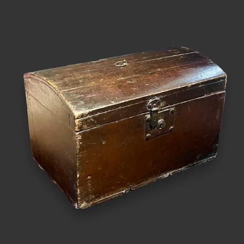 George III Period Small Painted Chest image-1