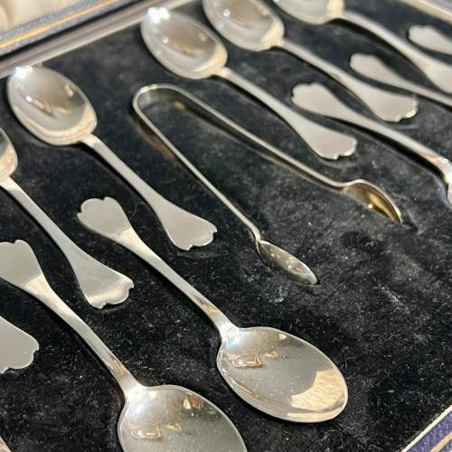 Set of 12 20th Century Silver Trefid Coffee Spoons and Tongs image-3
