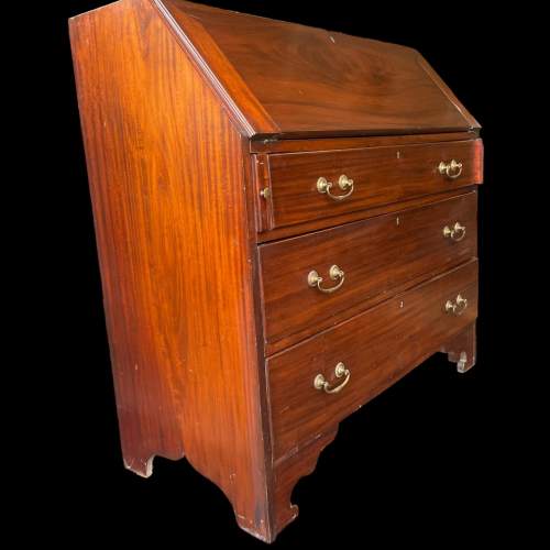 Mahogany Bureau With Fitted Interior image-2
