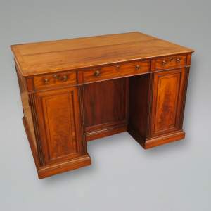 Fine 18th Century Mahogany Free Standing Library Desk