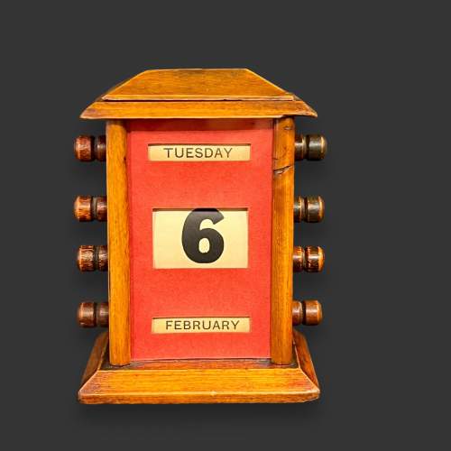Mid 20th Century Wooden Perpetual Calendar image-3