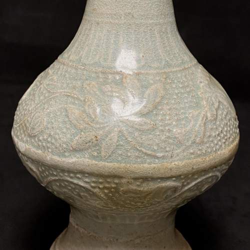Chinese Qingbai Yingqing Glaze Vase - C13th-C14th image-3