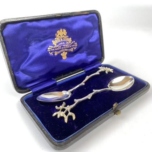 A Pair of Silver Victorian Teaspoons with Mistletoe Finials image-1