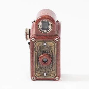 Art Deco Period 1930s Coronet Midget Camera