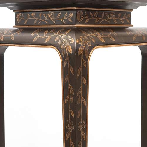 Large Japanese Lacquered Jardiniere Stand image-4
