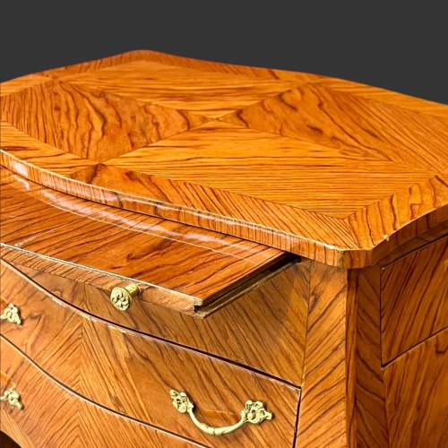 French Kingwood Work Chest image-4