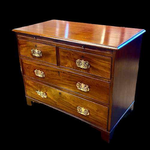 Mid 19th Century Mahogany Chest of Drawers image-1