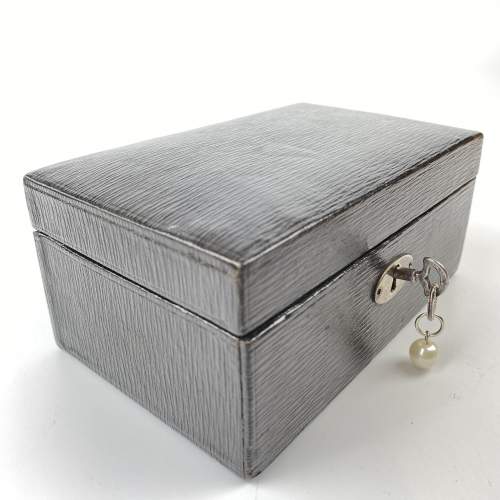 Victorian Mini Travel Jewellery Box with Original Key image-1