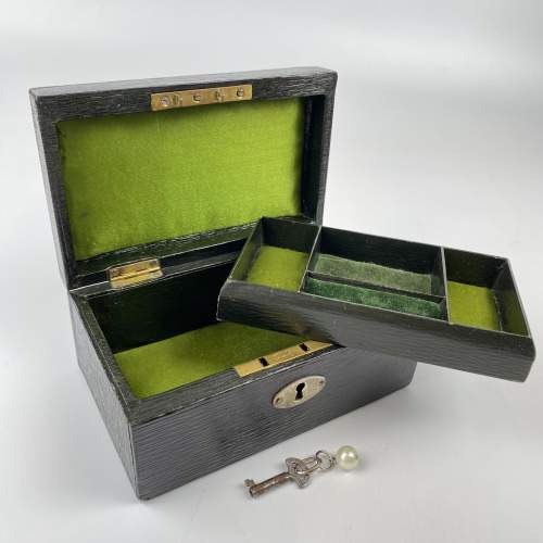 Victorian Mini Travel Jewellery Box with Original Key image-5