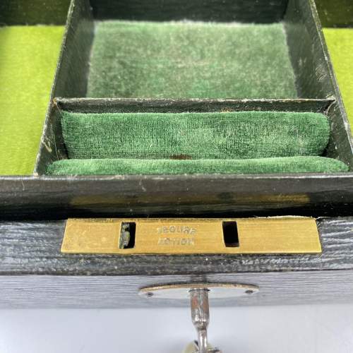 Victorian Mini Travel Jewellery Box with Original Key image-4