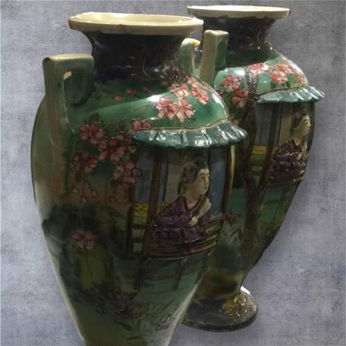 Pair Satsuma 3D Vases image-3