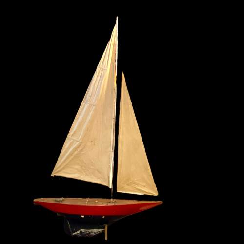 Large 1950s Triang J Class Pond Yacht image-1