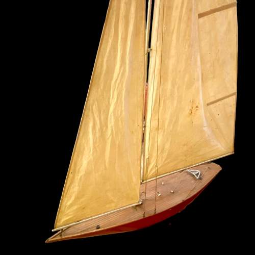 Large 1950s Triang J Class Pond Yacht image-6