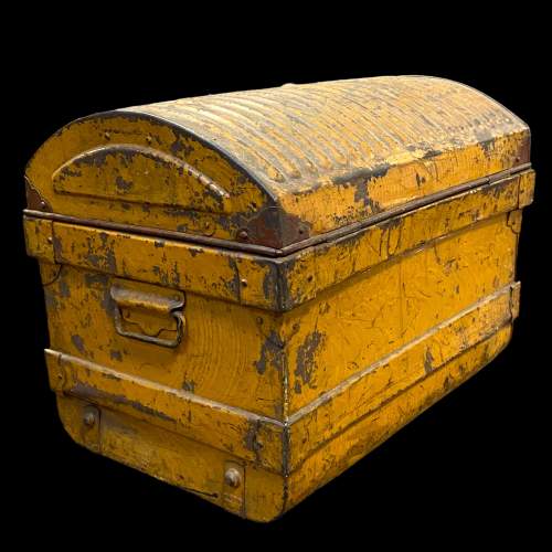 Cunard Jones Brothers Dome Topped Tin Shipping Trunk image-4