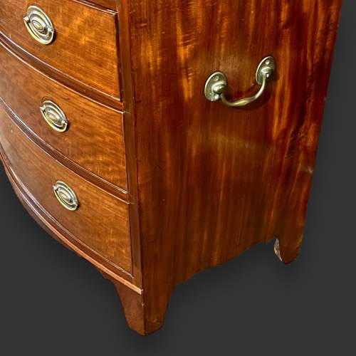 George III Mahogany Bow Fronted Chest of Drawers image-6