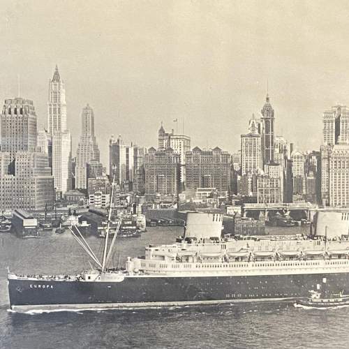 SS Europa Original Skyline New York Photograph image-2
