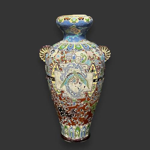 Hand Painted 19th Century Chinese Vase image-1
