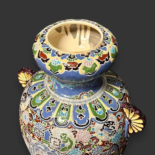 Hand Painted 19th Century Chinese Vase image-4