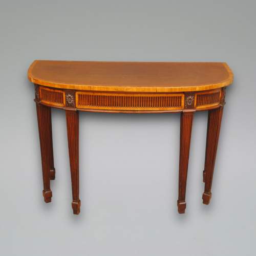 George III Period Mahogany Side or Serving Table image-3