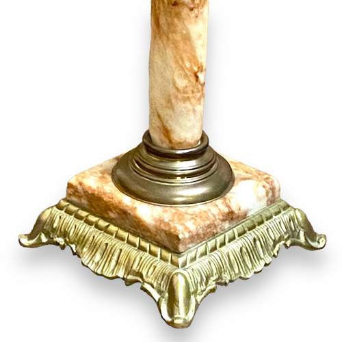 Victorian Decorative Onyx and Brass Oil Lamp image-6