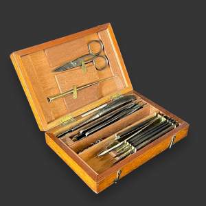 Unusual Boxed Dissection Set