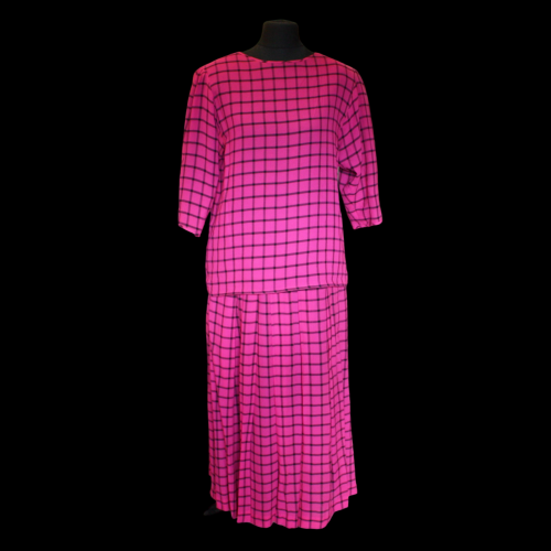 Caroline Charles OBE 1980s Pink Check Silk 2 Piece Outfit + Belt image-3
