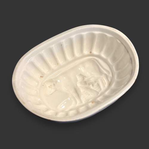 Vintage Dairy Maid Ceramic Jelly Mould image-1