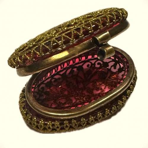 Antique Cranberry Glass Gilt Brass Ormolu Filigree Lace Pill Box image-2