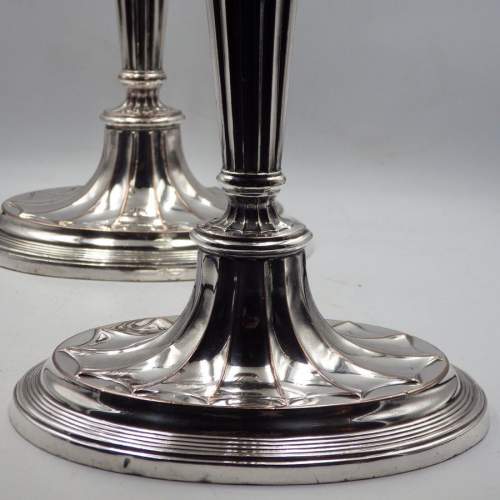 Fine Quality Pair of Adam Style Sheffield Plate Georgian Candlesticks image-3