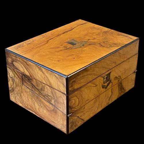 Victorian Walnut Sewing and Correspondence Box image-2