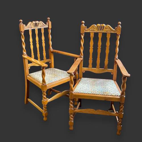 Early 20th Century Set of Eight Golden Oak Chairs image-3