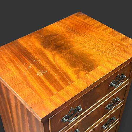 Small Mahogany Regency Style Chest of Drawers image-3