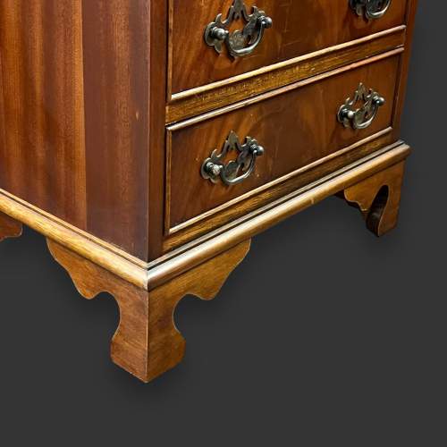 Small Mahogany Regency Style Chest of Drawers image-6